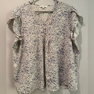 Blue and White Flutter Sleeve Blouse with Relaxed Fit and Pleated Detail